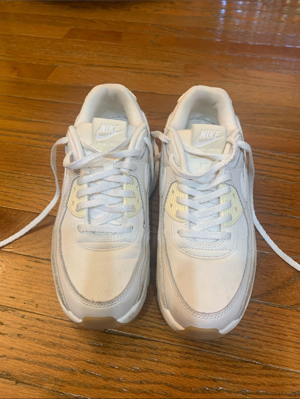 Nike women’s White and Cream Low-Top Sneakers